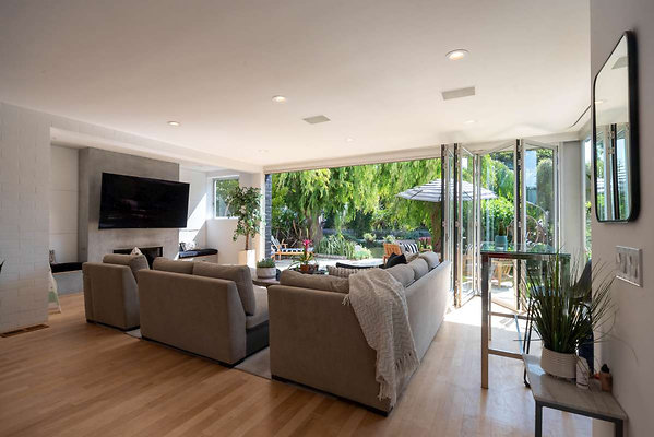 12990 living 7