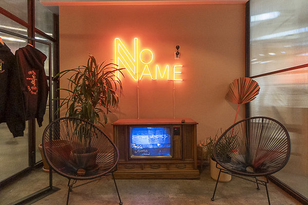 No Name Salon