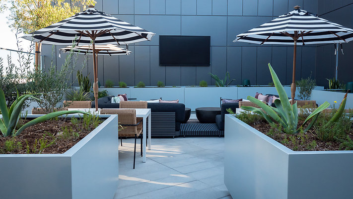 TheResidencesWestEdge-TheSkyBox-14