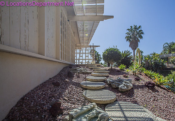 MID CENTURY MODERN HOME 1935-11
