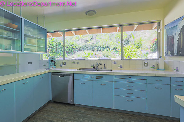 MID CENTURY MODERN HOME 1935-32