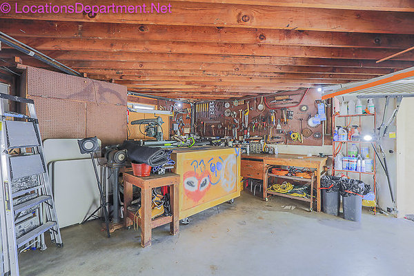 MID CENTURY MODERN HOME 1935-97