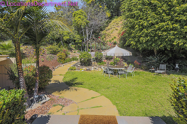 MID CENTURY MODERN HOME 1935-43