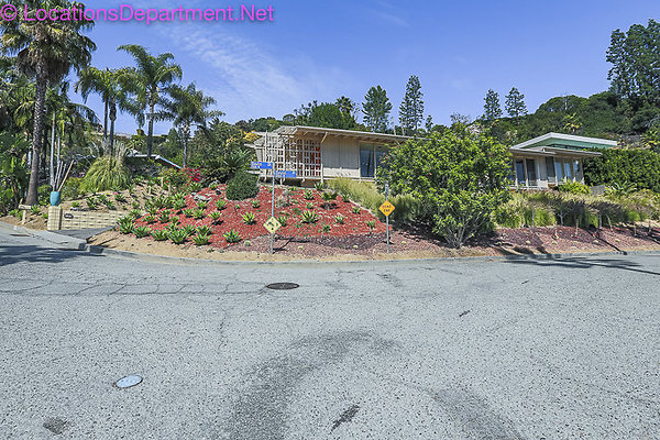 MID CENTURY MODERN HOME 1935-102