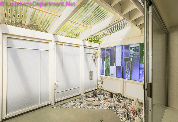 MID CENTURY MODERN HOME 1935-93