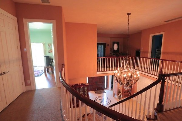 CapEquityNorthridgeHomeWithResortStyleYard81