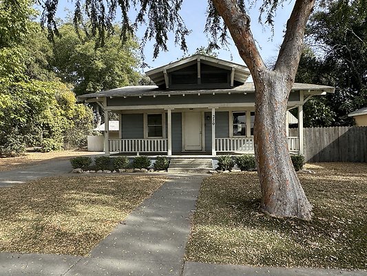 HOUSE 4