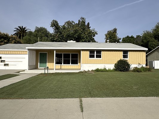 Faculty Row Casa Dr