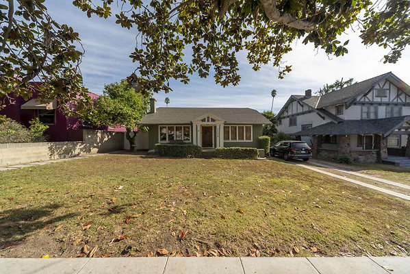 CAST LosAngeles 13395