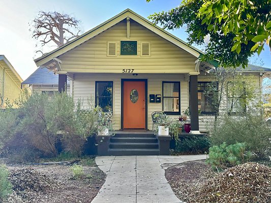 CAST LosAngeles 14001