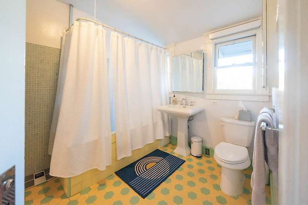 11779 bath 1 11779 bath 1