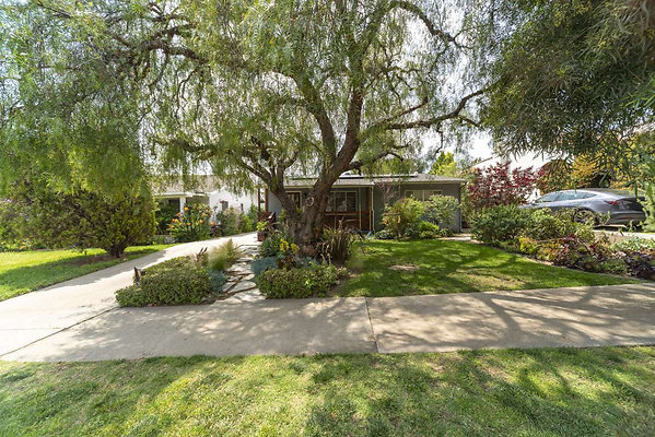 CAST LosAngeles 13691