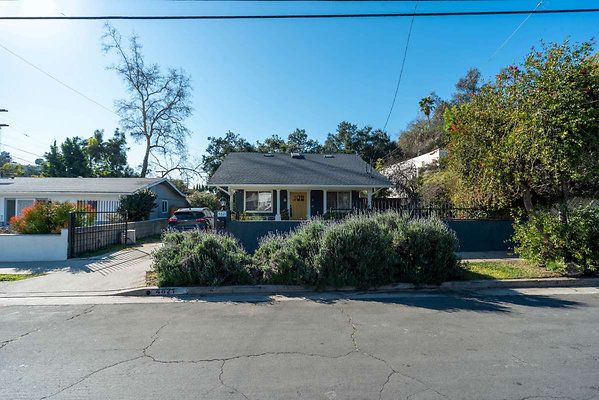 CAST LosAngeles 13158