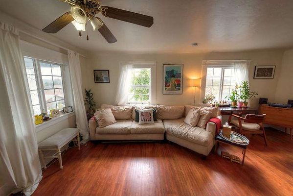 10924 living 2 10924 living 2