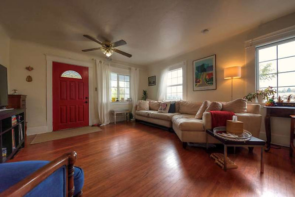 10924 living 1 10924 living 1