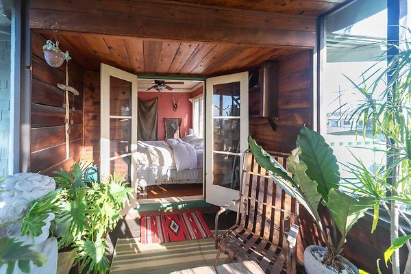 14003 bed 6 14003 bed 6