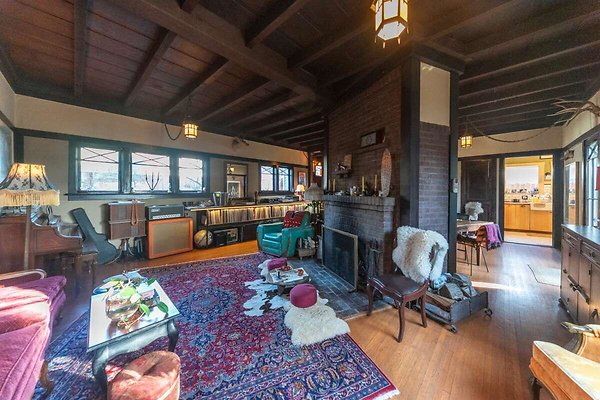 14003 living 2 14003 living 2