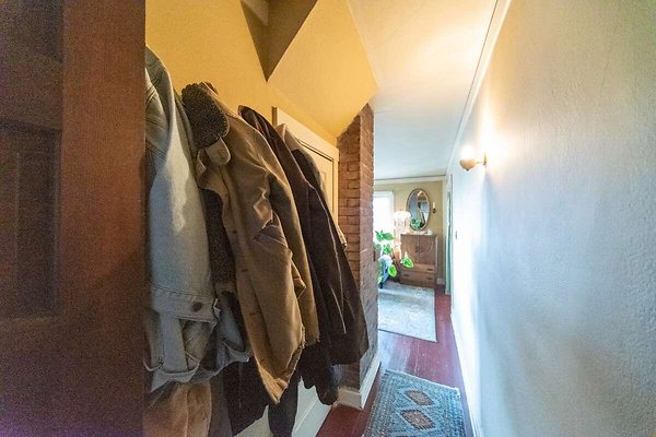 14003 closet 1 14003 closet 1