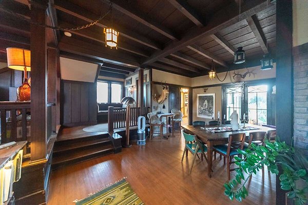 14003 dining 4 14003 dining 4