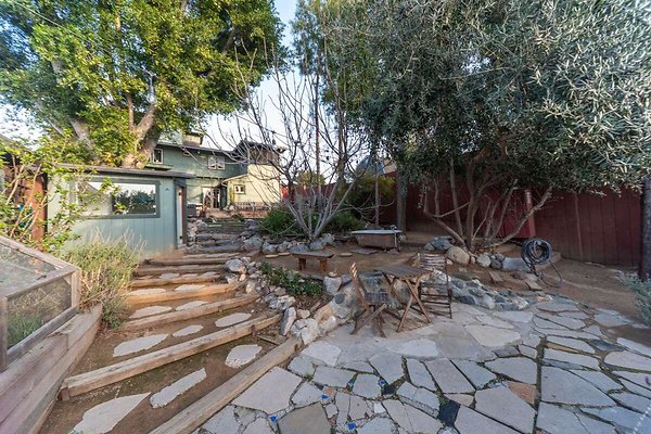 14003 garden 2 14003 garden 2