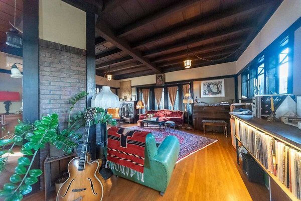 14003 living 3 14003 living 3