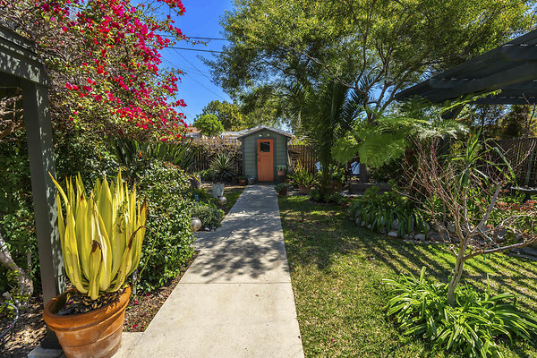 9790 garden 3 9790 garden 3