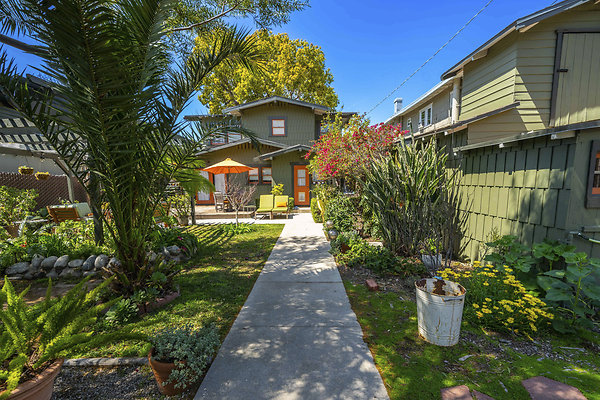 9790 garden 4 9790 garden 4