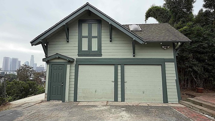 8143 garage 3 8143 garage 3