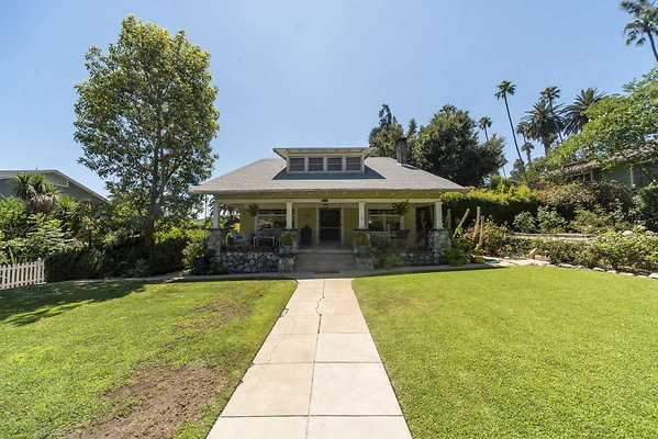 CAST LosAngeles 13768