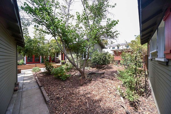 13834 garden 3 13834 garden 3