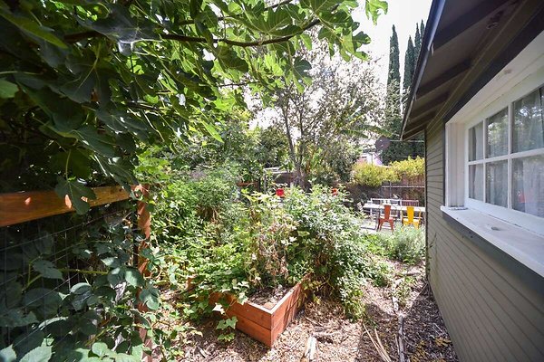 13834 garden 14 13834 garden 14