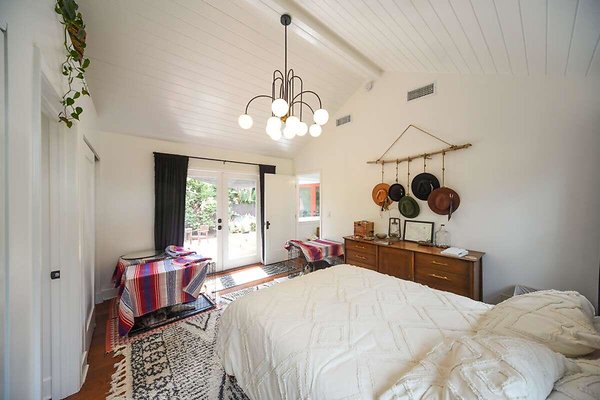 13834 bed 4 13834 bed 4