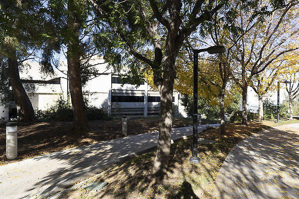 COLLEGE OF THE CANYONS-189 COLLEGE OF THE CANYONS-189