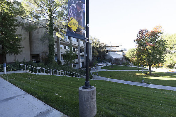 COLLEGE OF THE CANYONS-121