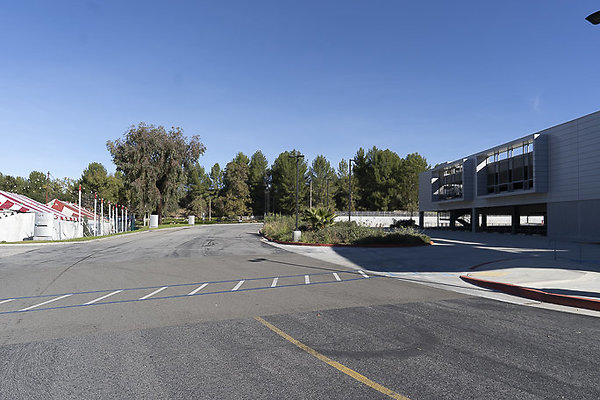 COLLEGE OF THE CANYONS-292 COLLEGE OF THE CANYONS-292