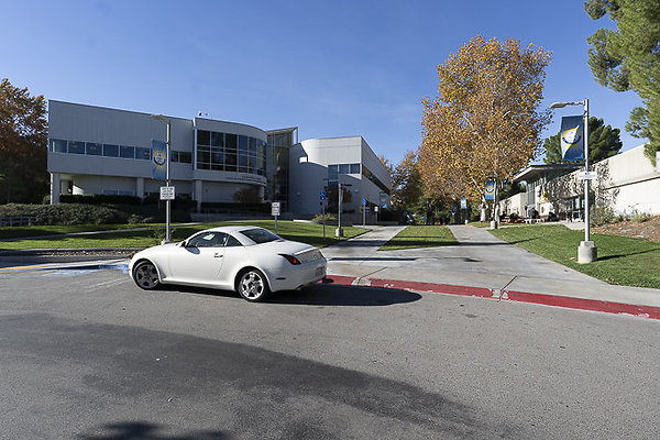 COLLEGE OF THE CANYONS-101 COLLEGE OF THE CANYONS-101