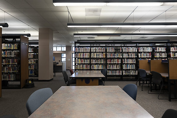 COLLEGE OF THE CANYONS-207 COLLEGE OF THE CANYONS-207