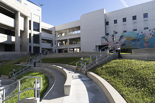 COLLEGE OF THE CANYONS-136