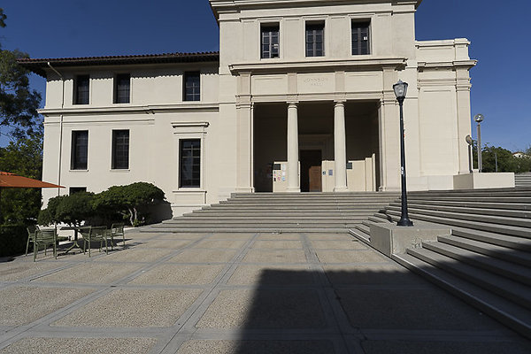 OCCIDENTAL COLLEGE-76 OCCIDENTAL COLLEGE-76