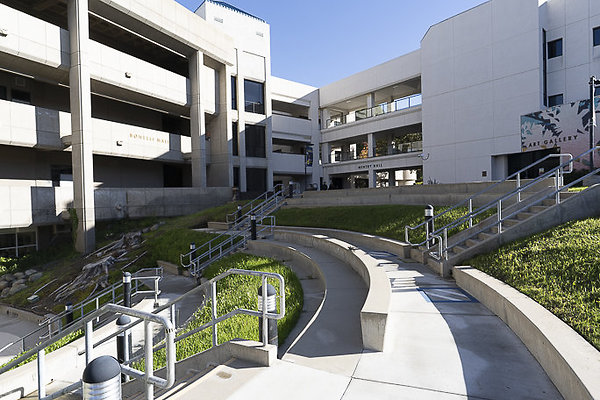 COLLEGE OF THE CANYONS-135