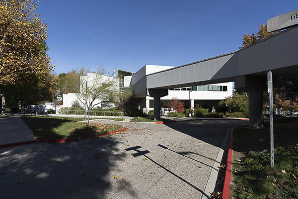 COLLEGE OF THE CANYONS-267 COLLEGE OF THE CANYONS-267