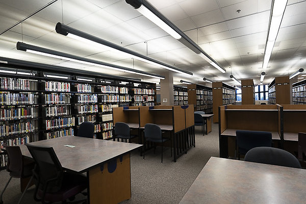 COLLEGE OF THE CANYONS-215 COLLEGE OF THE CANYONS-215