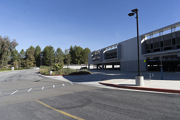 COLLEGE OF THE CANYONS-291 COLLEGE OF THE CANYONS-291