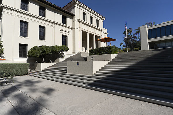 OCCIDENTAL COLLEGE-68 OCCIDENTAL COLLEGE-68