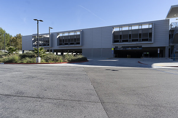 COLLEGE OF THE CANYONS-286 COLLEGE OF THE CANYONS-286