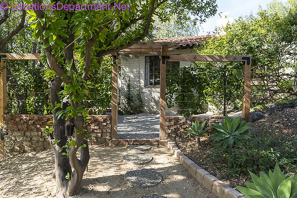 Spanish Style 3137-110