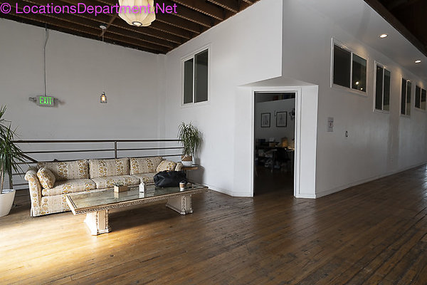 Loft 458-72 Loft 458-72