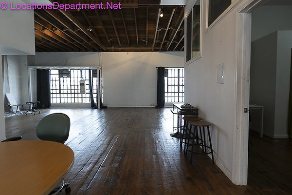 Loft 458-81 Loft 458-81