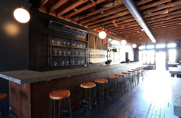 Bar 21