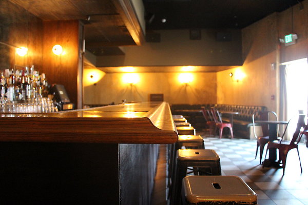 Bar 1716